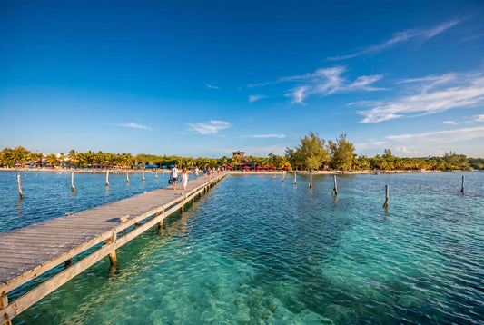 Isla Mujeres by Catamarán