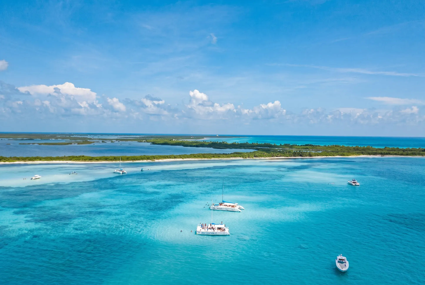 Tour: Cozumel Catamarán, El Cielo & Kuzá Park