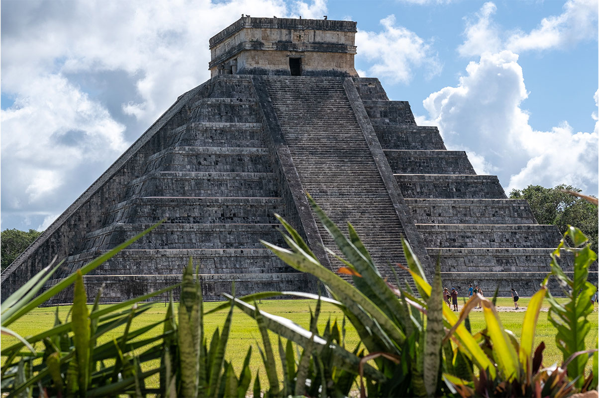 Chichen Itzá + Cenote